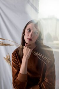 June Velour Sweatshirt in Rust Brown - Afbeelding 3