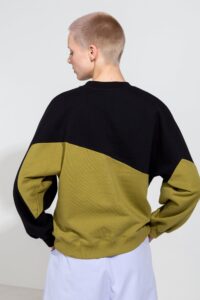 Gigi Sweatshirt in Black and Olive - Afbeelding 7