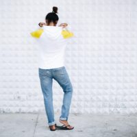 AMY – hoody wit – gemaakt van biologisch katoen – wit, roze, geel - Afbeelding 4