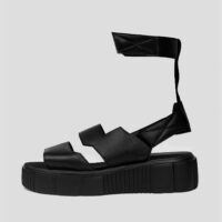 Edgy Sandals made of cactus leather Desserto®