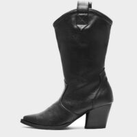 Sleeky Cowboy Boots made of Vegea grape leather