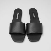 Mellow Slides Black vegan slides made of corn leather