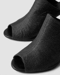 Urban Chic Black Pina sandals of Pinatex - Afbeelding 4