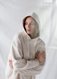 ECRU HOODED SWEATSHIRT