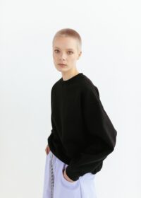 Naila Oversized Sweatshirt in Black - Afbeelding 2