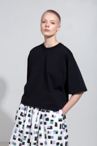 Miyo Oversize T-shirt in Black - Afbeelding 3