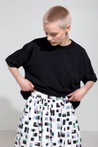 Miyo Oversize T-shirt in Black - Afbeelding 4