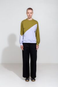 Gigi Sweatshirt in Olive and Lilac