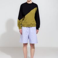 Gigi Sweatshirt in Black and Olive