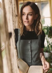 LUCA dress in olive green linen - Afbeelding 3