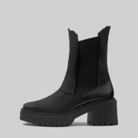 Squared chelsea boots