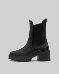 Squared chelsea boots
