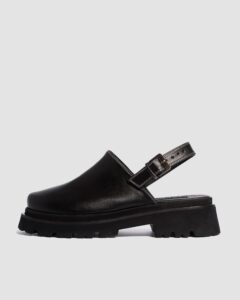 Urban Clogs made of vegan grape leather