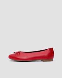Mossy Pumps Red ballet flats with a bow