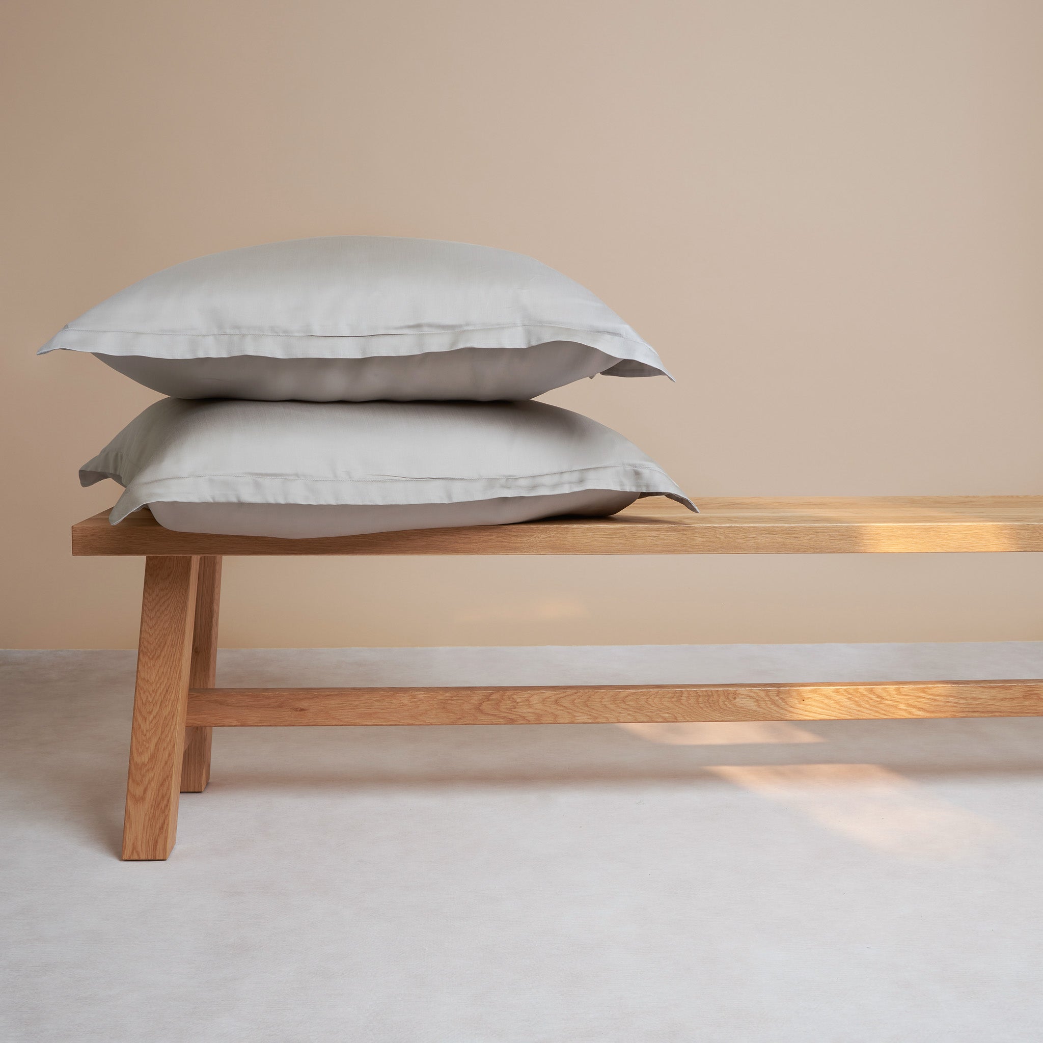 2507024-0.jpg TENCEL™ – Sateen Kussensloop Taupe 50 x 70 cm (zonder volant) - Afbeelding 1